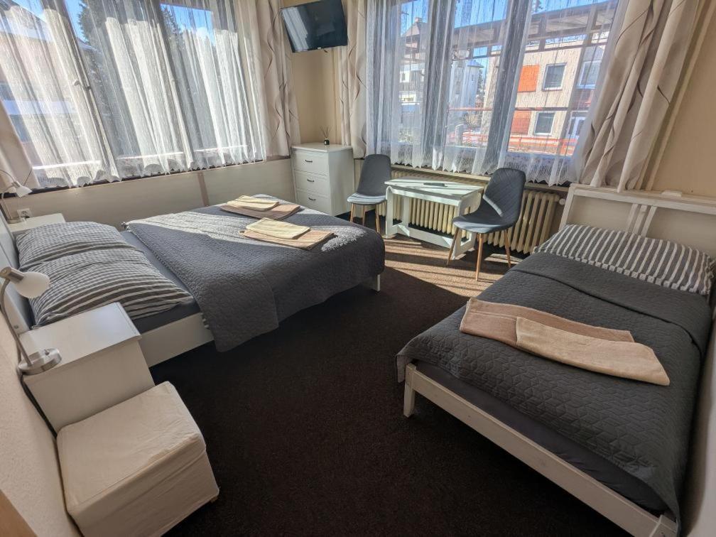 Hotel Alfa Trutnov Bagian luar foto