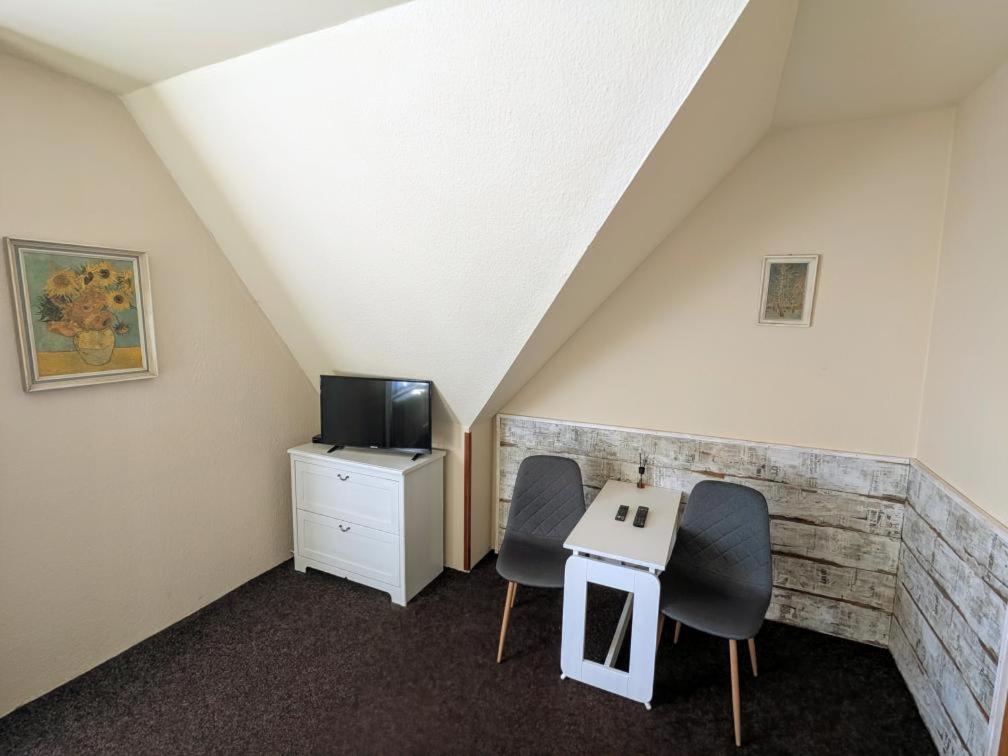 Hotel Alfa Trutnov Bagian luar foto