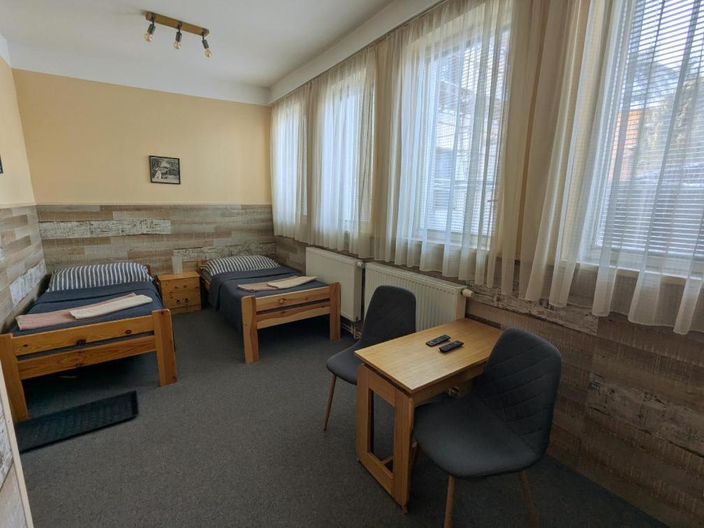 Hotel Alfa Trutnov Bagian luar foto
